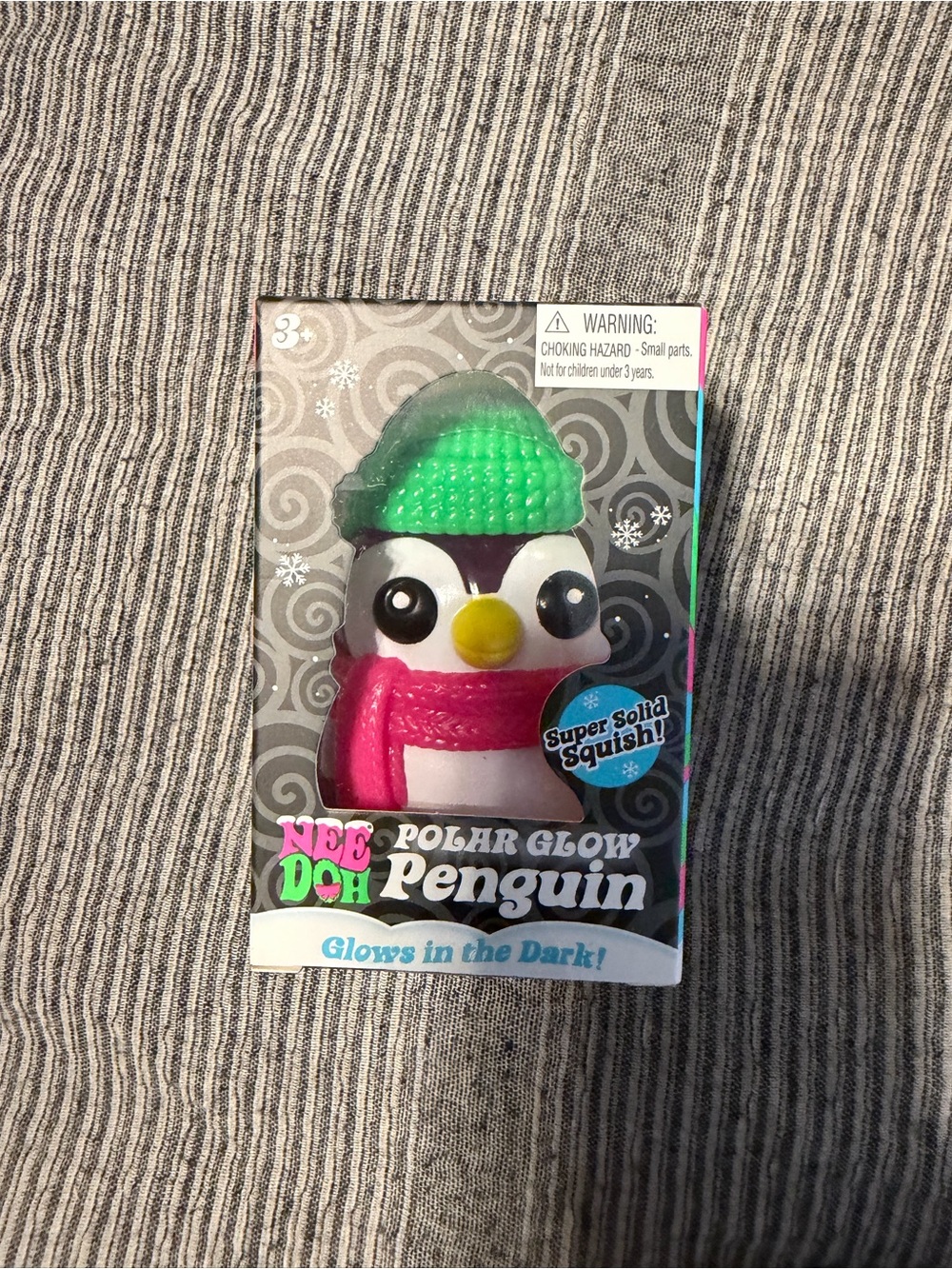 Penguin polar glow needoh